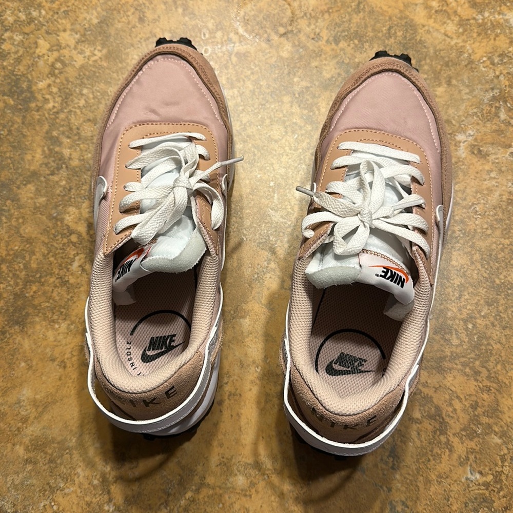 Nike waffle debut